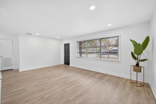 8391 54TH STREET N, Pinellas Park, FL 33781