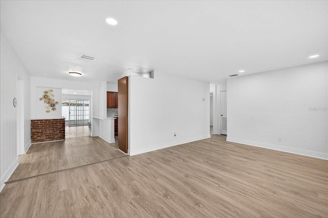 8391 54TH STREET N, Pinellas Park, FL 33781