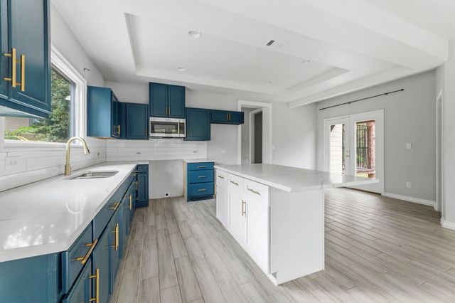 118 Camino De Agua, Elgin, TX 78621