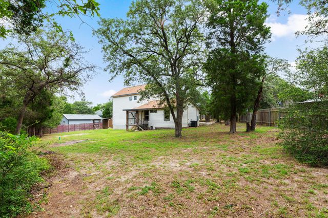118 Camino De Agua, Elgin, TX 78621