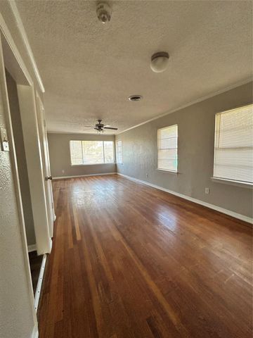 1504 Greenbriar Avenue, Pasadena, TX 77502