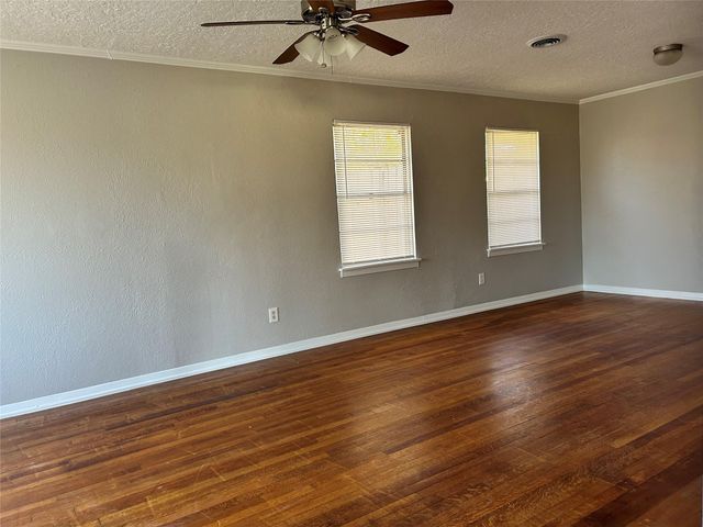 1504 Greenbriar Avenue, Pasadena, TX 77502