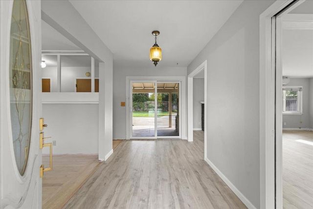 1687 Dalehurst Avenue, Los Altos, CA 94024