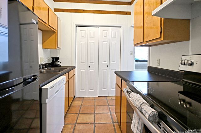 1683 KUEHLER AVE, New Braunfels, TX 78130