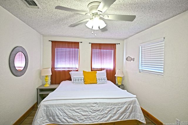 1683 KUEHLER AVE, New Braunfels, TX 78130