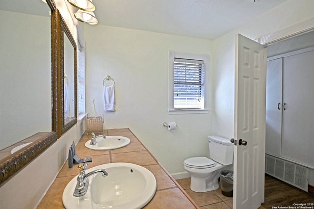 1683 KUEHLER AVE, New Braunfels, TX 78130