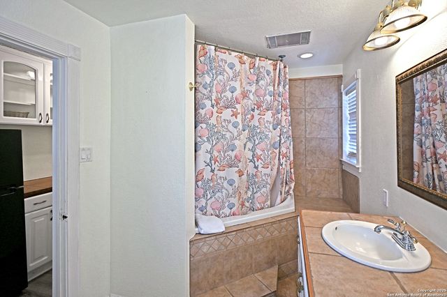 1683 KUEHLER AVE, New Braunfels, TX 78130