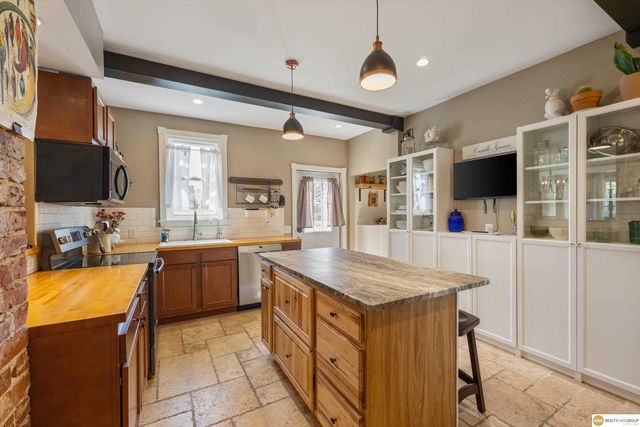 516 W Angus Street, Gretna, NE 68028