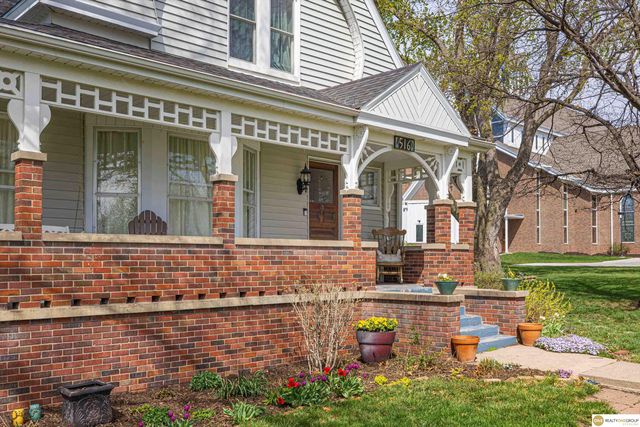516 W Angus Street, Gretna, NE 68028