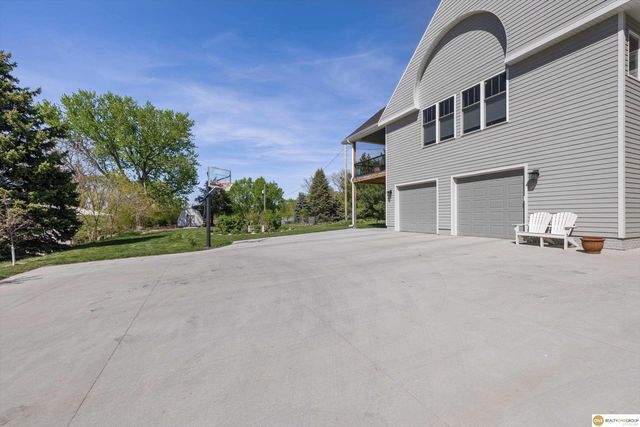 516 W Angus Street, Gretna, NE 68028