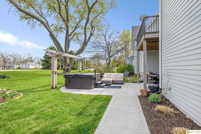 516 W Angus Street, Gretna, NE 68028
