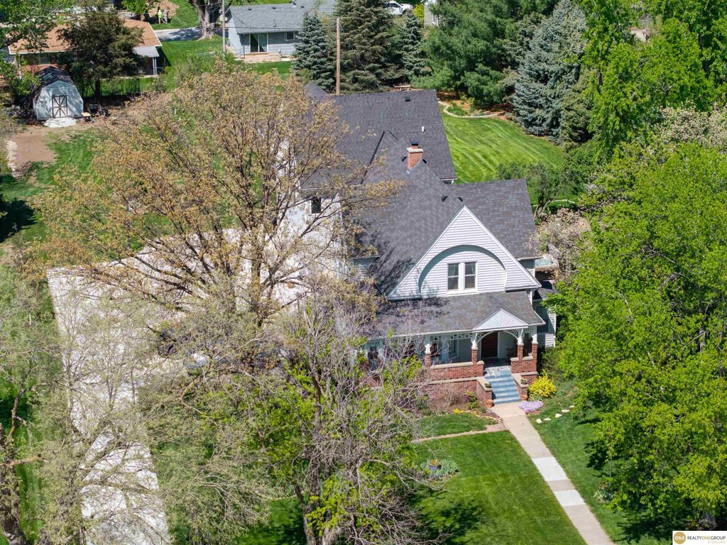 516 W Angus Street, Gretna, NE 68028