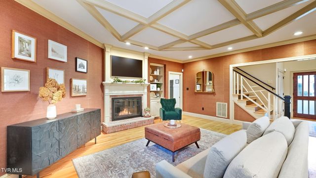 1000 Huntington Court, Kingsport, TN 37660