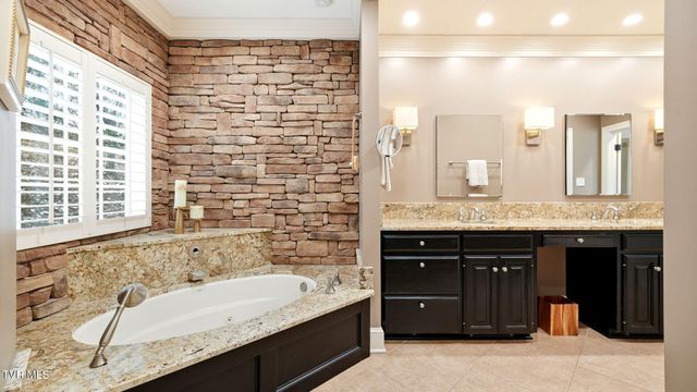 1000 Huntington Court, Kingsport, TN 37660