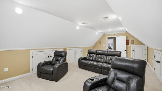 1000 Huntington Court, Kingsport, TN 37660