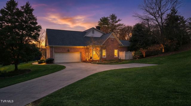 1000 Huntington Court, Kingsport, TN 37660