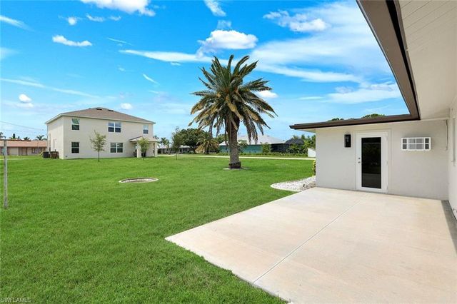 1202 SE 14th TER, Cape Coral, FL 33990