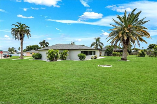 1202 SE 14th TER, Cape Coral, FL 33990