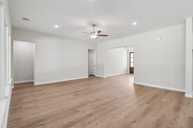 6819 Pelican Lane, Beasley, TX 77417