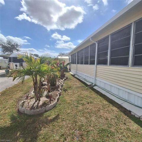 9 Pearl DR 9P, Naples, FL 34114