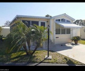 9 Pearl DR 9P, Naples, FL 34114