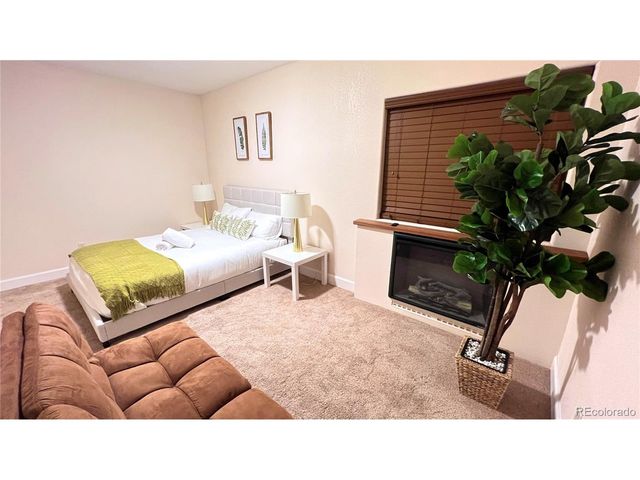 11809 E Harvard Ave, Aurora, CO 80014