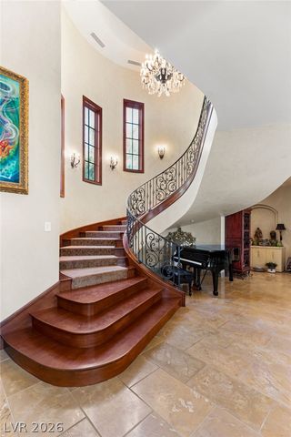 47 Club Vista Drive, Henderson, NV 89052