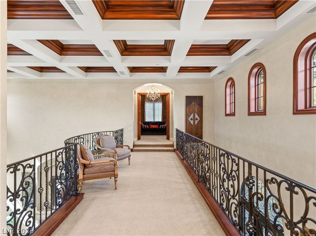 47 Club Vista Drive, Henderson, NV 89052
