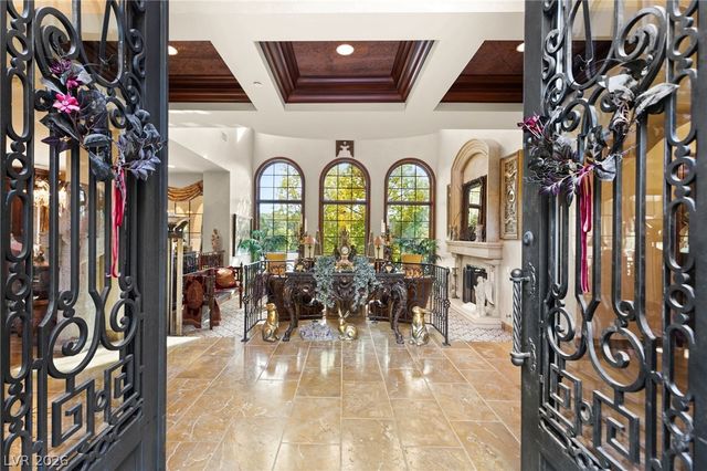 47 Club Vista Drive, Henderson, NV 89052