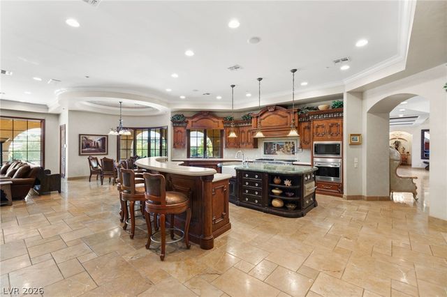 47 Club Vista Drive, Henderson, NV 89052