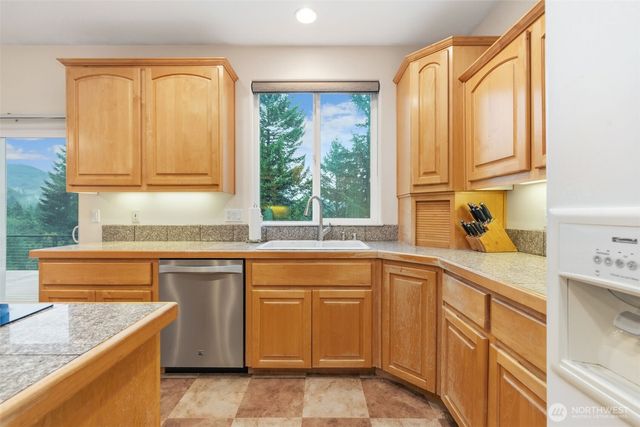 7311 NE 317th Place, Camas, WA 98607