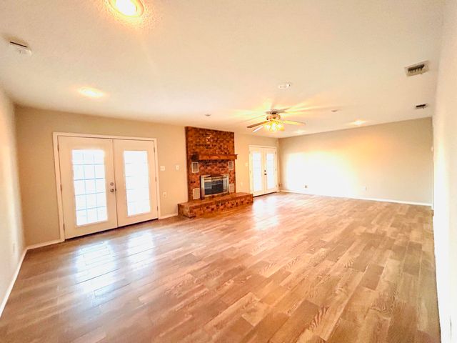 2925 Dove Lane, Denver City, TX 79323