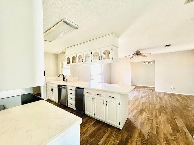 2925 Dove Lane, Denver City, TX 79323