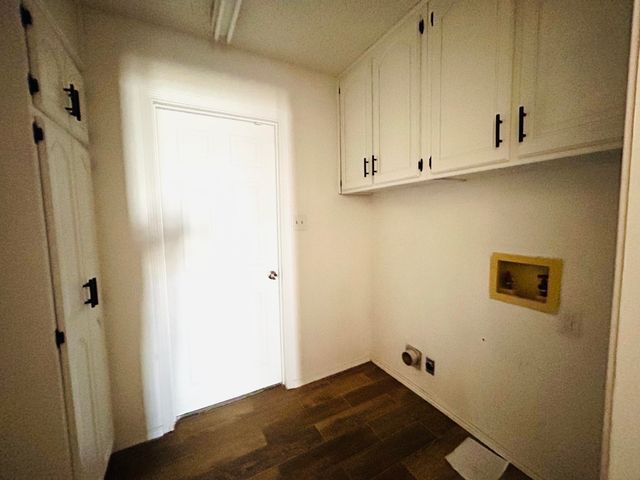 2925 Dove Lane, Denver City, TX 79323