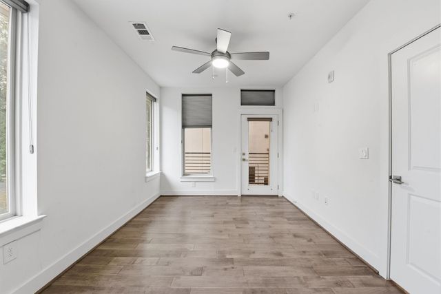 4819 Caroline Street 109, Houston, TX 77004