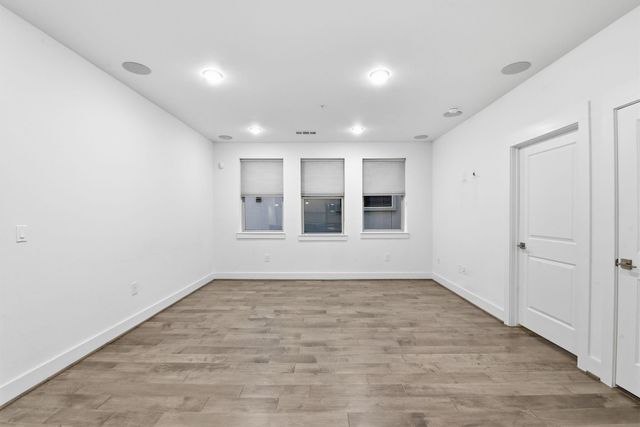 4819 Caroline Street 109, Houston, TX 77004