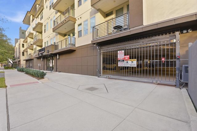 4819 Caroline Street 109, Houston, TX 77004