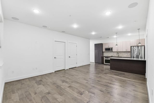 4819 Caroline Street 109, Houston, TX 77004