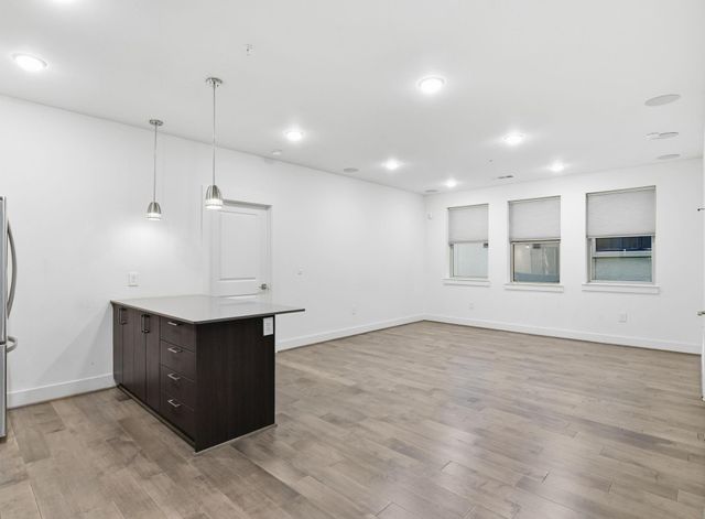 4819 Caroline Street 109, Houston, TX 77004