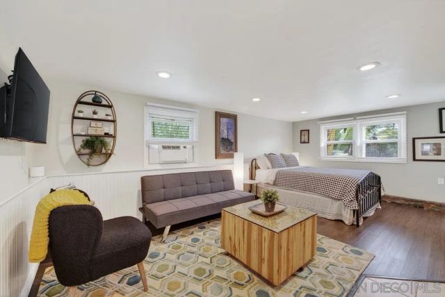 5438 Gilbert Dr Unit C, San Diego, CA 92115