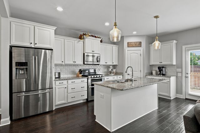 1222 Appian Way, Murfreesboro, TN 37128