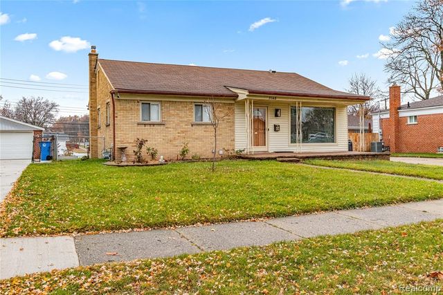 7148 Plainfield Street, Dearborn Heights, MI 48127