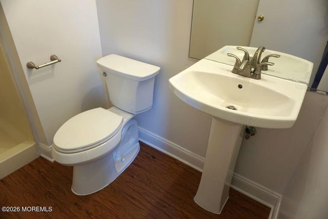 102 Cranbrook Court, Holmdel, NJ 07733