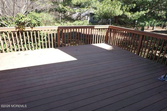 102 Cranbrook Court, Holmdel, NJ 07733