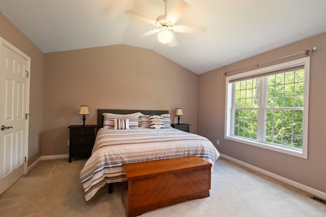 900 Ledgewood Drive, Williston, VT 05495