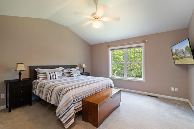 900 Ledgewood Drive, Williston, VT 05495