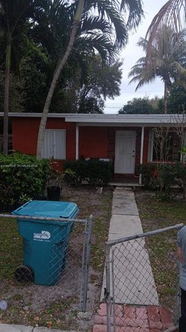 1720 NW 85th St, Miami, FL 33147