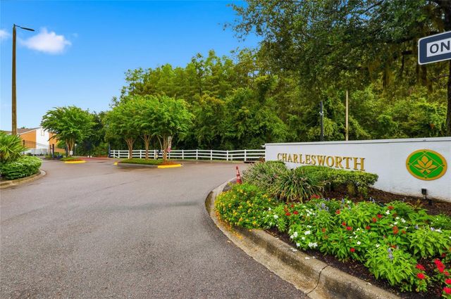 1236 BLENHEIM COURT, Wesley Chapel, FL 33543