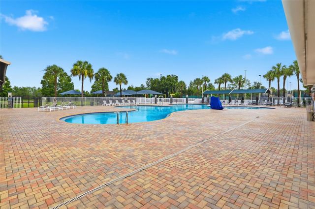 1236 BLENHEIM COURT, Wesley Chapel, FL 33543