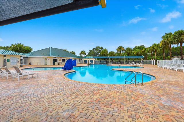 1236 BLENHEIM COURT, Wesley Chapel, FL 33543